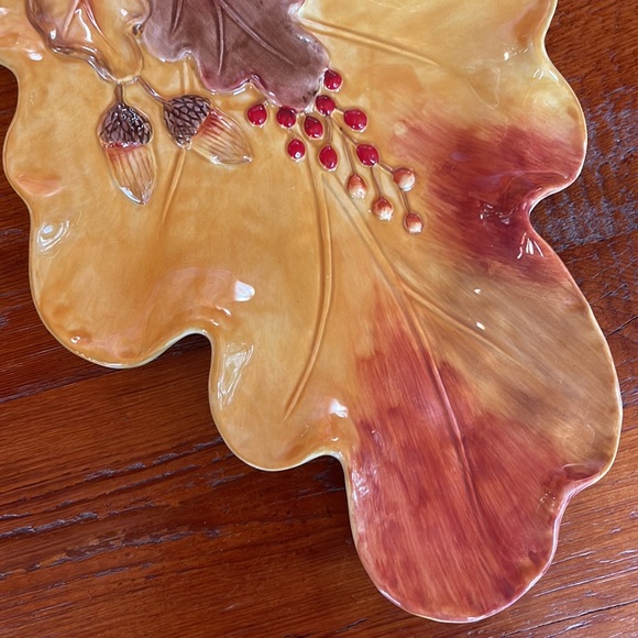 🍂 Oak Leaf w/Acorns and Berries - Picture 6 of 8